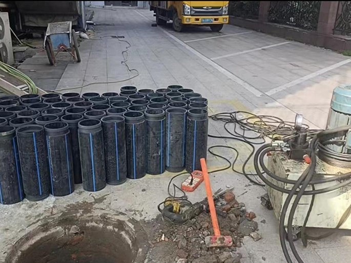 雅安PE置换管厂家 DN315置换管 非开挖管短管置换